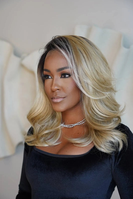 Lace front Gabi color 613A